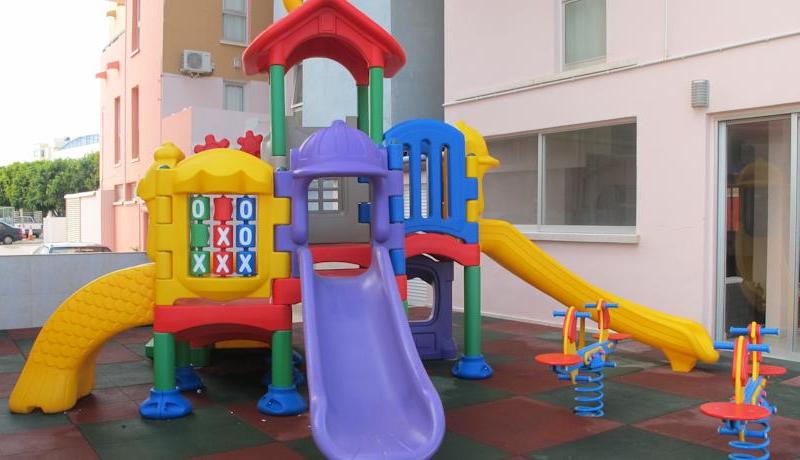 Mackenzie Beach Hotel