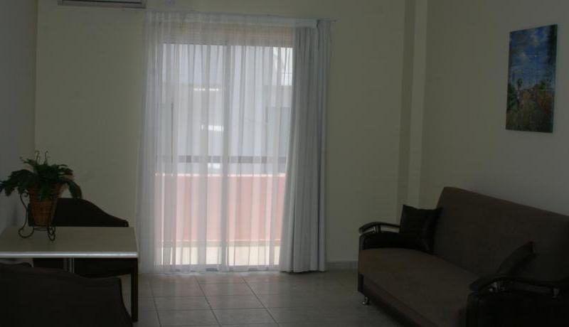 Mackenzie Beach Hotel