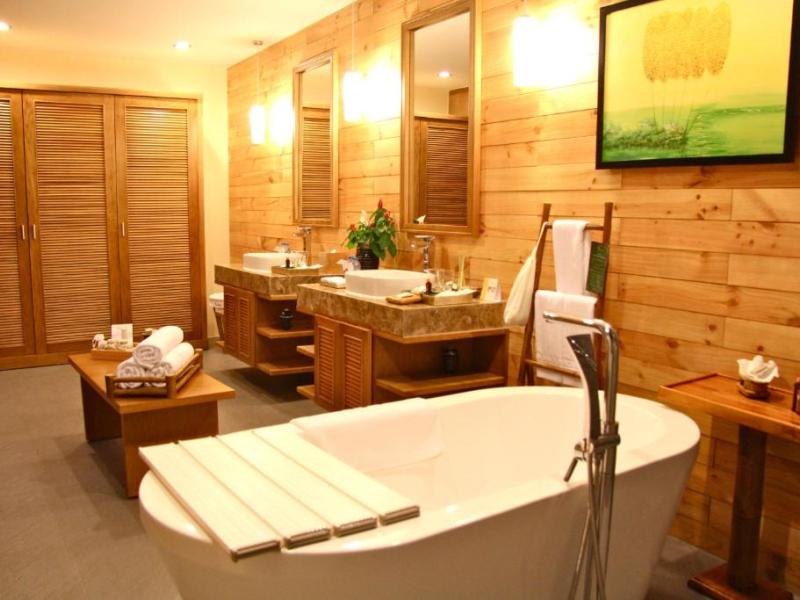 Aroma Beach Resort & Spa 