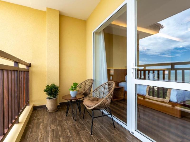 Aroma Beach Resort & Spa 