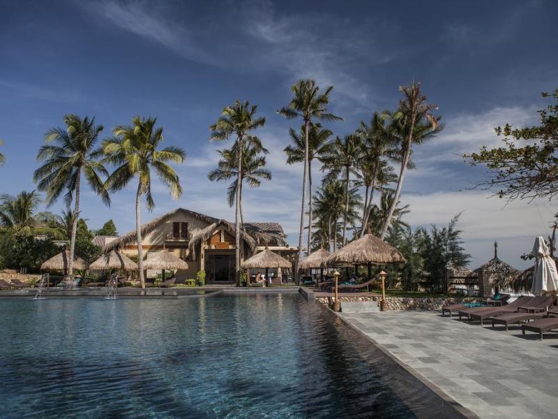 Aroma Beach Resort & Spa 