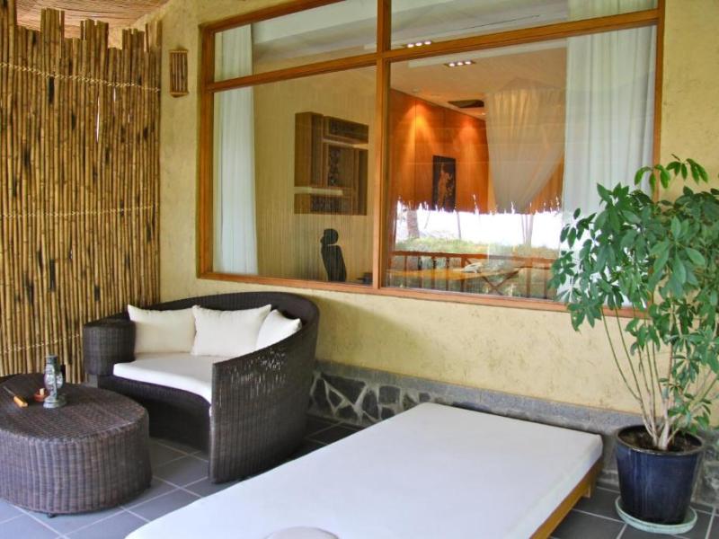 Aroma Beach Resort & Spa 