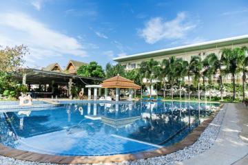 Отель Chalong Beach Hotel & Spa Тайланд, Чалонг Бэй, фото 1