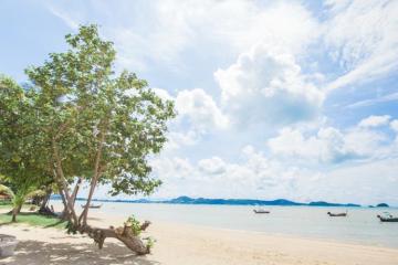 Отель Blue Beach Grand Resort And Spa Таиланд, Чалонг Бэй, фото 23