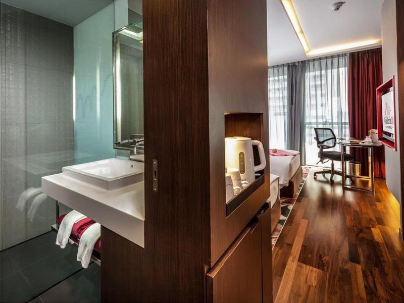 Galleria 10 Sukhumvit Bangkok Hotel