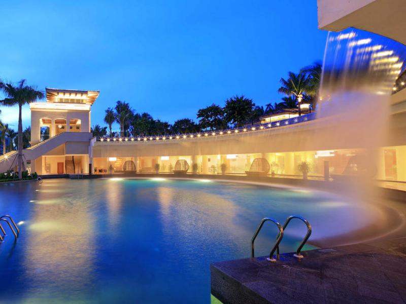 Wyndham Grand Plaza Royale Hainan Longmu Bay
