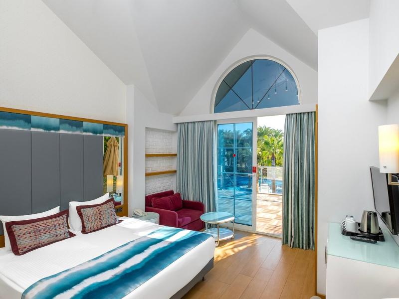 Long Beach Harmony Hotel & Spa