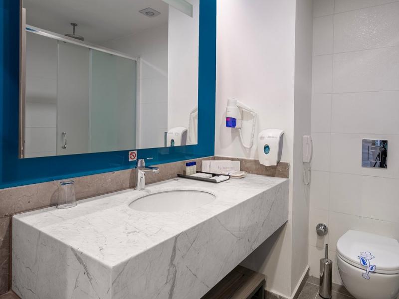 Long Beach Harmony Hotel & Spa