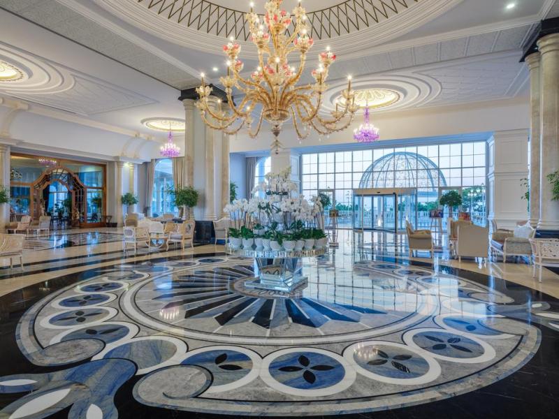 Rubi Platinum Spa Resort & Suites