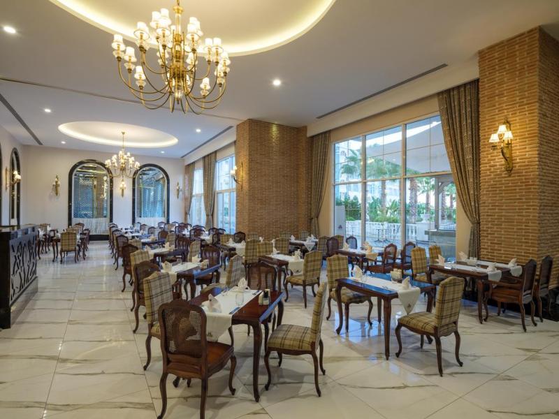 Rubi Platinum Spa Resort & Suites