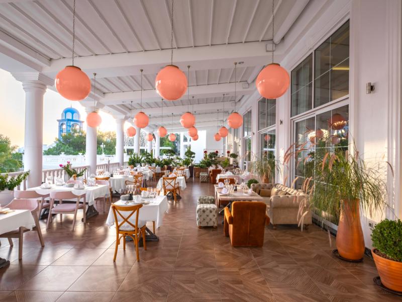 Rubi Platinum Spa Resort & Suites