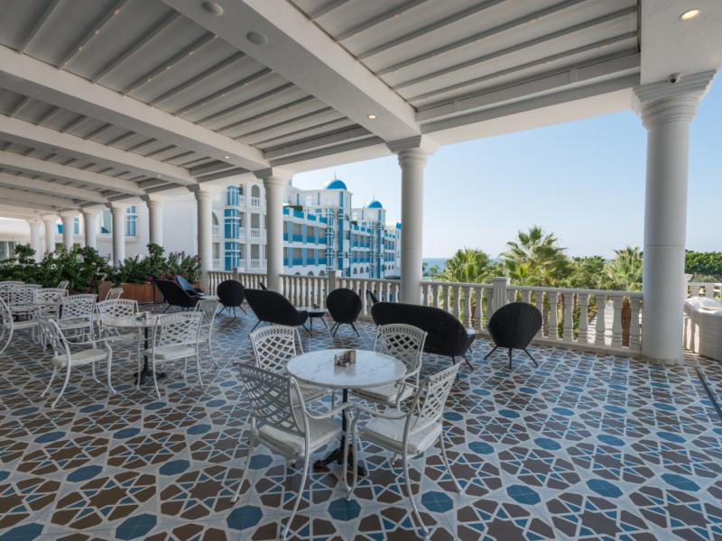 Rubi Platinum Spa Resort & Suites