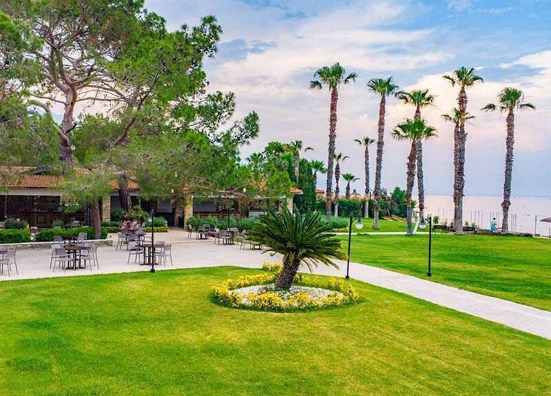 Champion Holiday Village