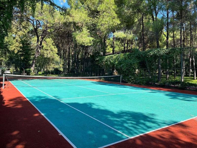 Champion Holiday Village