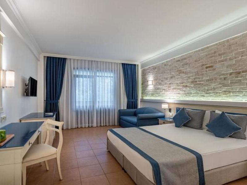 Champion Holiday Village