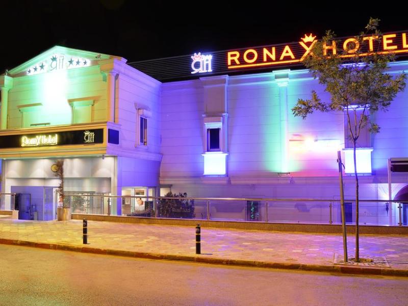 Ronax Hotel