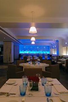 Отель The Hans New Delhi Индия, Дели, фото 23