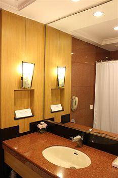 Отель The Hans New Delhi Индия, Дели, фото 4