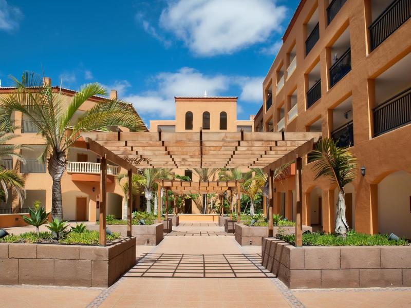Grand Muthu Golf Plaza Hotel & Spa