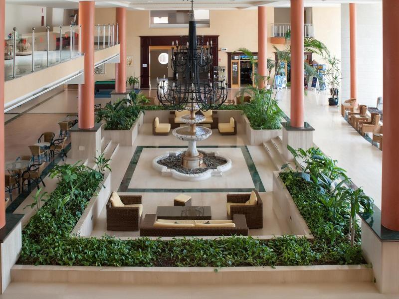 Grand Muthu Golf Plaza Hotel & Spa