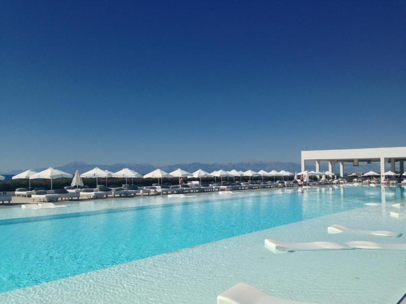 Royal Heaven Villas