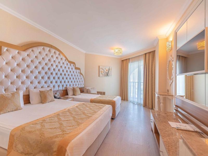 Oz Hotels Side Premium