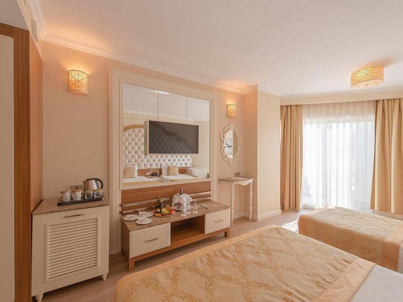 Oz Hotels Side Premium