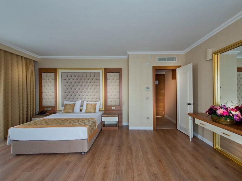 Oz Hotels Side Premium