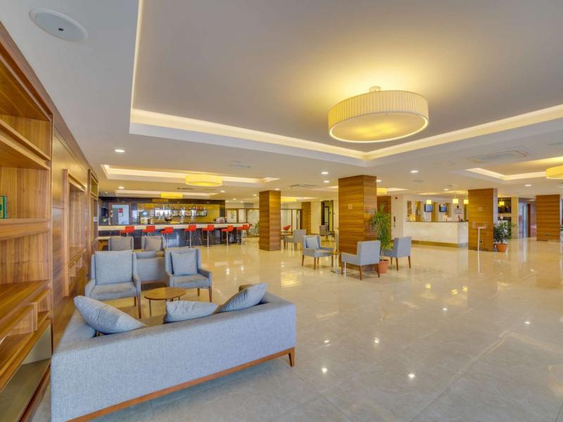 Ramada Resort by Wyndham Akbuk