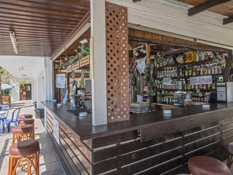 Pavlinia Hotel & Apartments