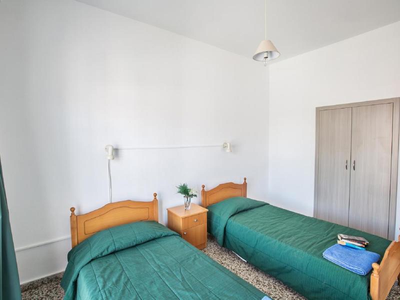 Pavlinia Hotel & Apartments