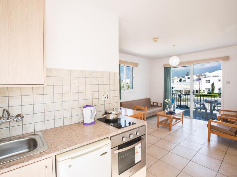 Pavlinia Hotel & Apartments