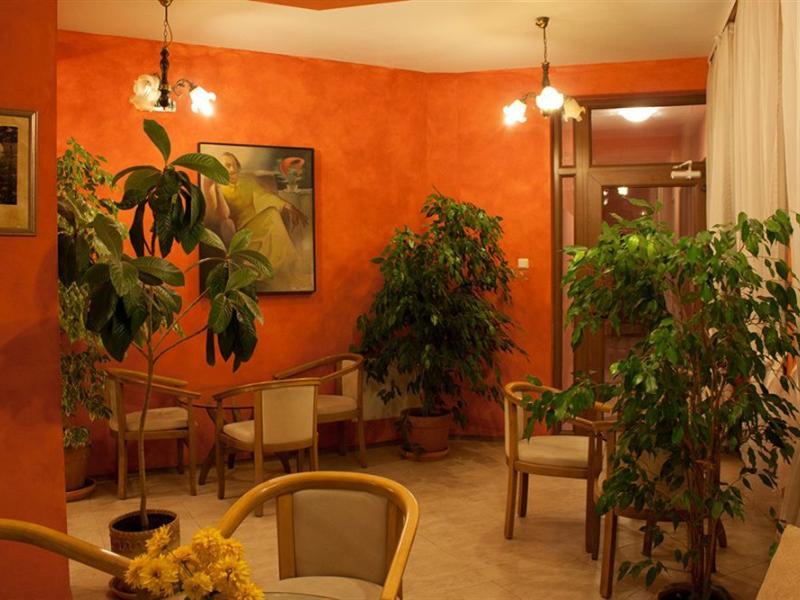 Alex Hotel