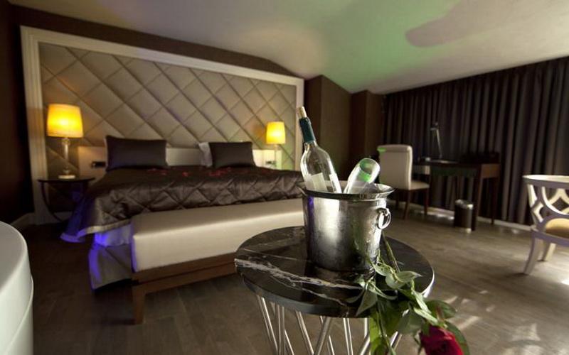 Taba Luxury Suites & Hotel