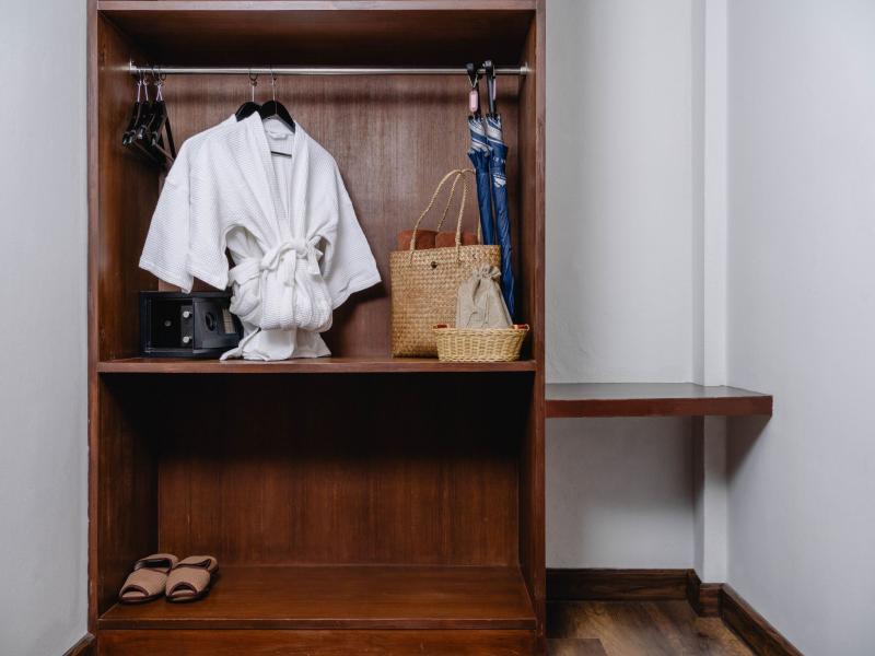 Railay Phutawan Resort - Railay Krabi