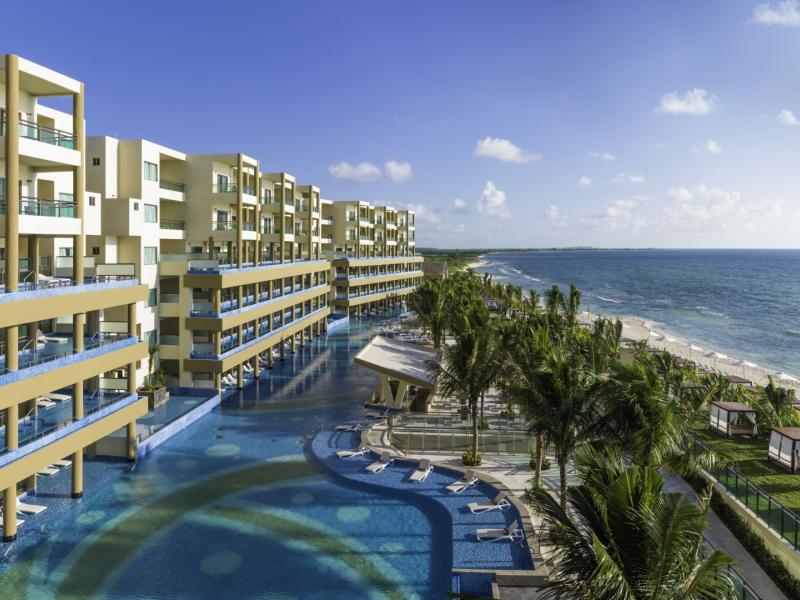 Generations Riviera Maya by Karisma