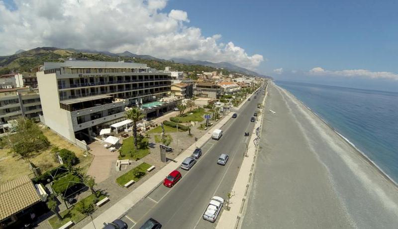 Main Palace Hotel