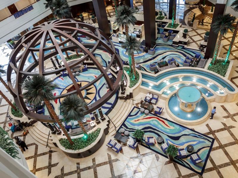 Movenpick Grand Al Bustan