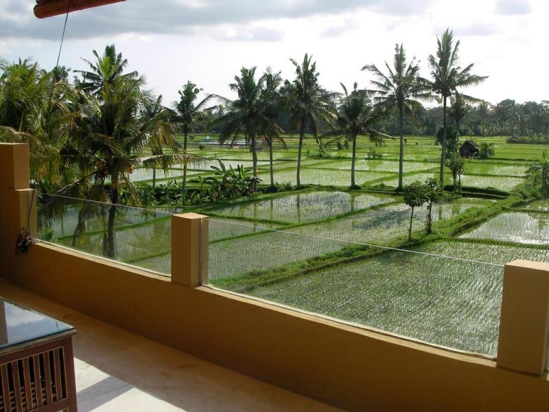 Green Field Hotel & Restaurant