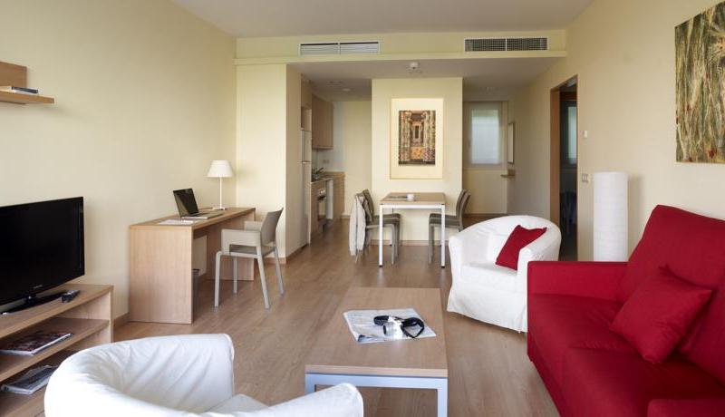 Aura Park Aparthotel