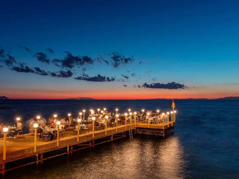 Charisma De Luxe Hotel