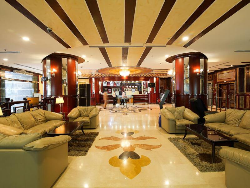 Al Bustan Tower Hotel Suites