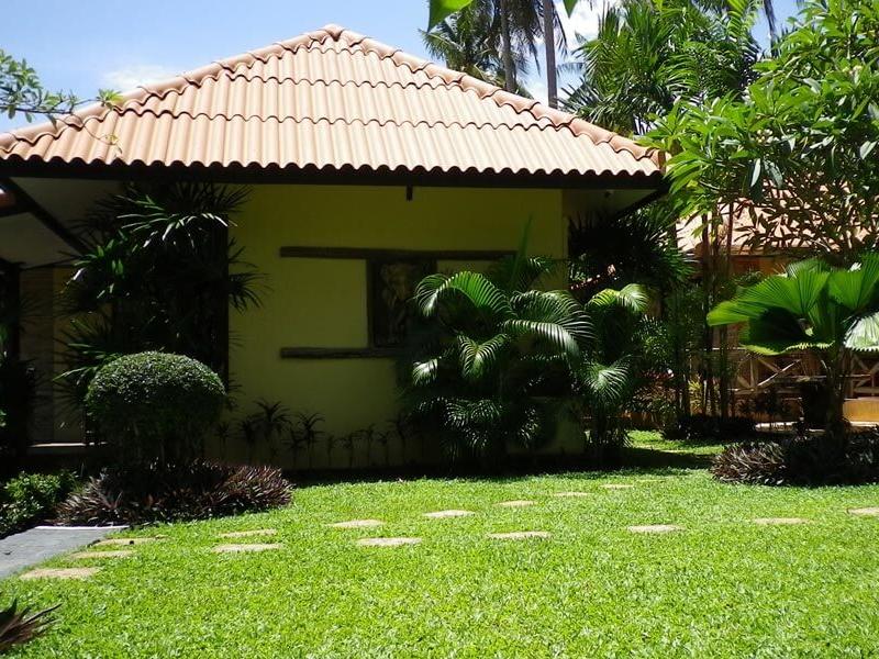 Seabreeze Hotel & Resort