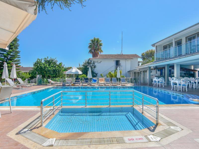 Clover Magic Altinkum Park