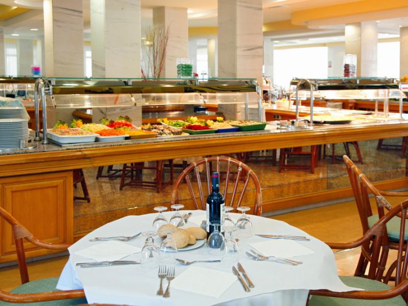 AluaSun Continental Park Hotel & Apartments