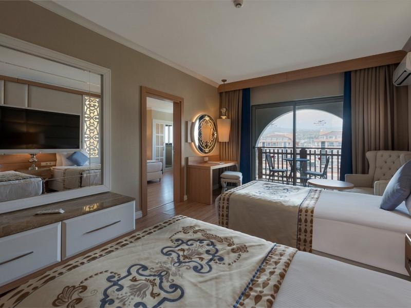 Quattro Beach Spa & Resort Hotel