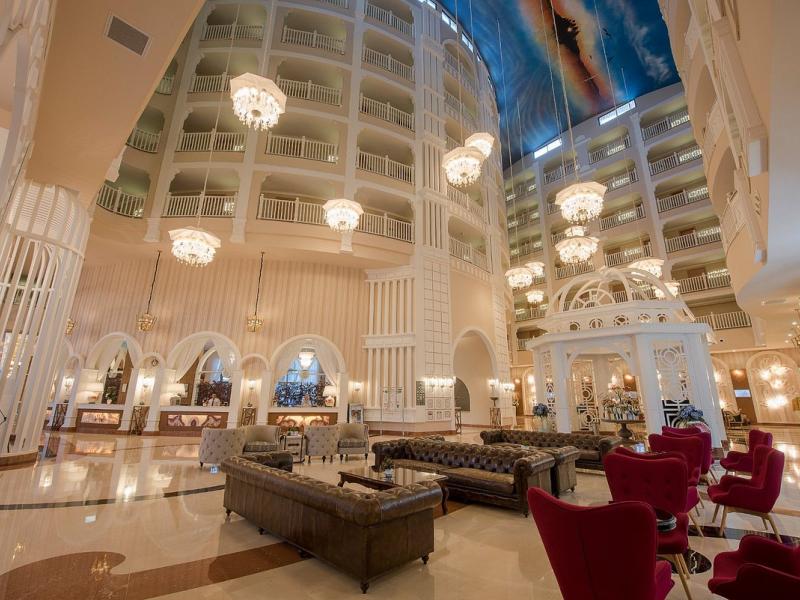 Quattro Beach Spa & Resort Hotel