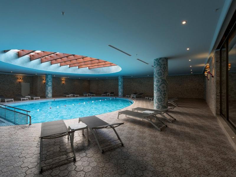 Quattro Beach Spa & Resort Hotel