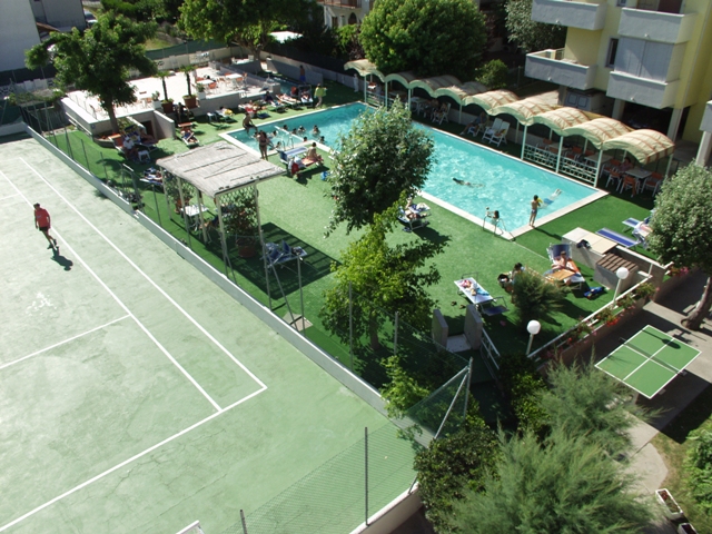 Family Hotel Marina Beach