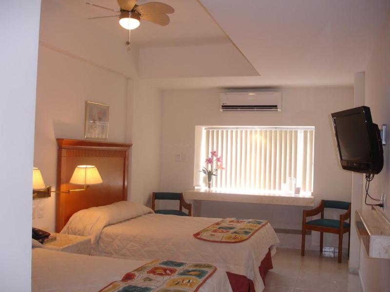 Nader Hotel & Suites